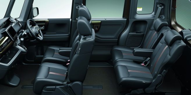 ホンダ N-BOX Custom G・EX ターボ Honda SENSING インテリア 2017