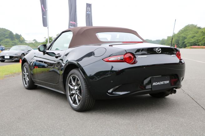 マツダ 新型 ロードスター 2018年