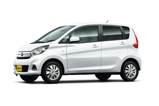 日産 デイズ B21W ホワイト