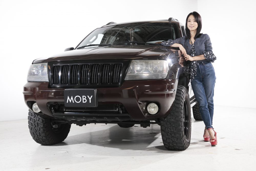Megumi Jeep グランドチェロキー Vol 1 旧車を乗りこなす18歳 Mobyクルマバナシ Moby モビー