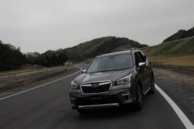 スバル 5代目 フォレスター Advance 2018