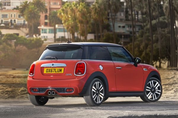 MINI クーパーS 3ドア 2018