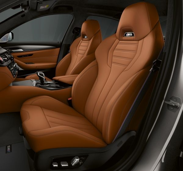 BMW 新型 M5 コンペティション 内装 2018