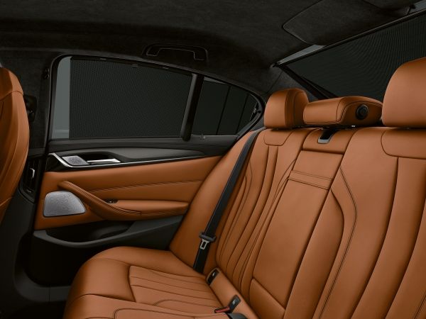 BMW 新型 M5 コンペティション 内装 2018
