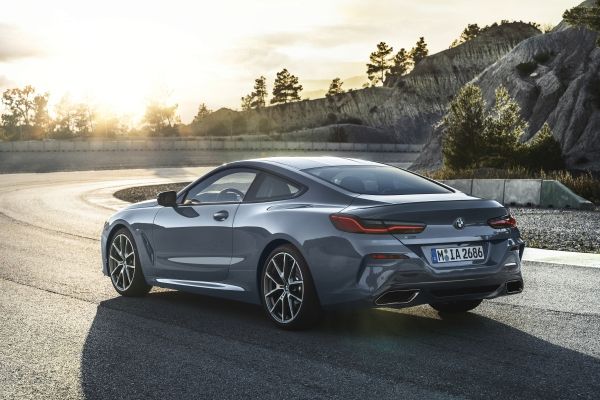 BMW 8シリーズ