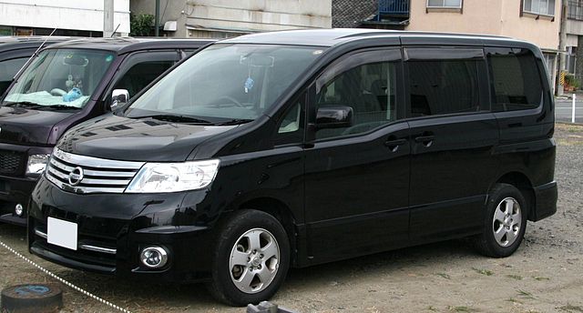 日産 セレナ ハイウェイスター 3代目