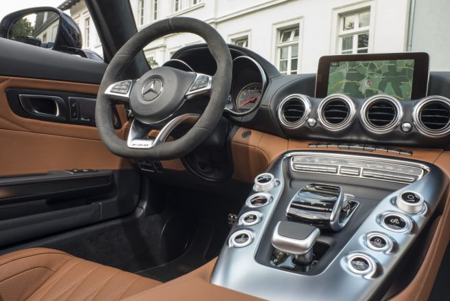 メルセデスAMG GTロードスター 内装ナッパレザー