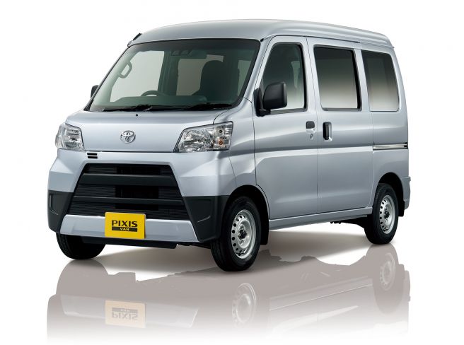 トヨタ ピクシスバン デラックス SAIII ブライドシルバーメタリック 2017