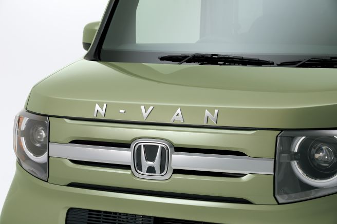 ホンダ N-VAN フードエンブレム