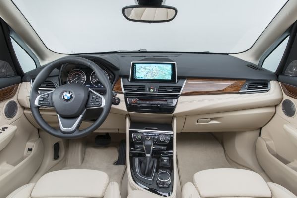 BMW 2シリーズ アクティブツアラー 内装 2014
