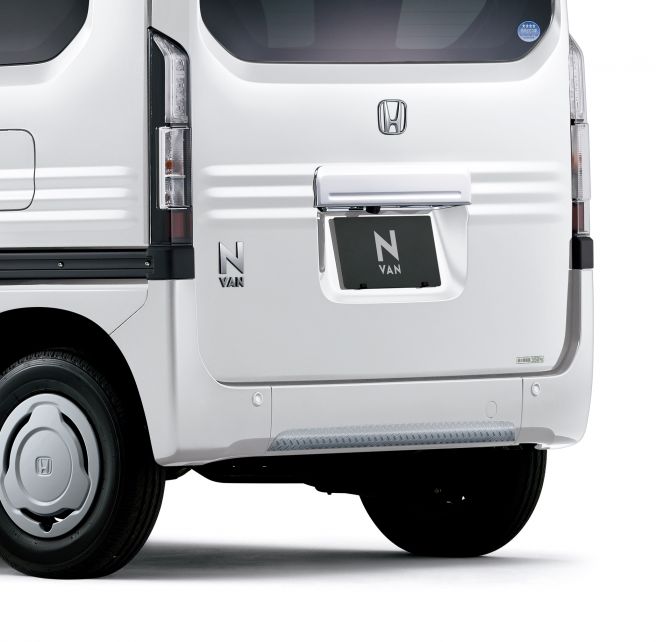 ホンダ N-VAN デカールメタル調 リア
