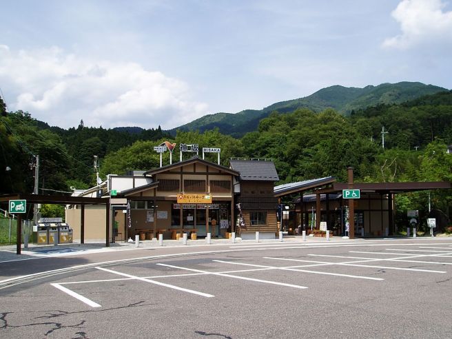 神坂PA 外観 岐阜県