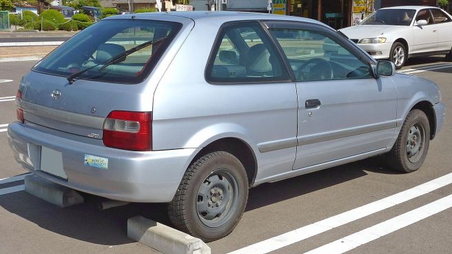 トヨタ カローラ2 4代目バック