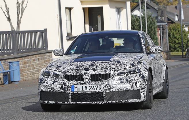BMW 新型 M3 スパイショット
