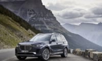 新型BMW X7発表!ハンズ・オフ対応の7人乗りSUV登場