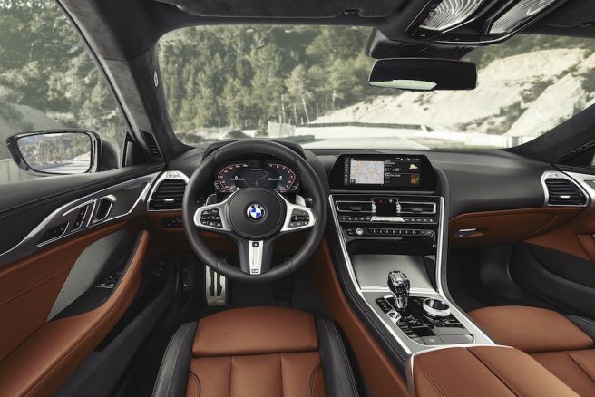 BMW 8シリーズ クーペ 運転席_2018
