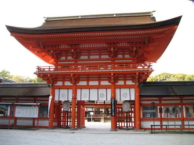 下鴨神社紅葉狩り ドライブコース総合情報 茶屋でみたらし団子や雑煮を食べてひと休み Moby モビー