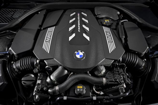 BMW 8シリーズ クーペ エンジン_2018