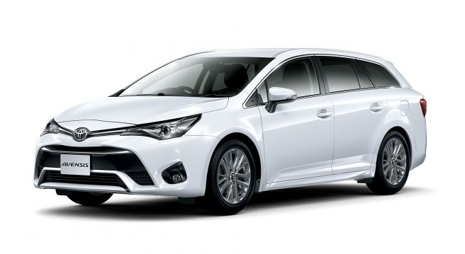 トヨタ アベンシス Li 2015年