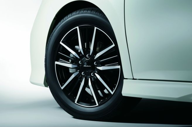 ホンダ ステップワゴン モデューロX 2018年4月モデル アルミホイール