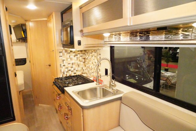 ジャパンキャンピングカーショー2019 WINNEBAGO(ウィネベーゴ)