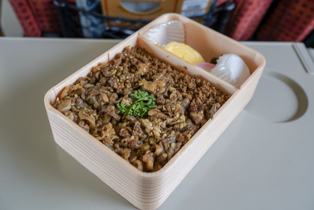 東京駅No,1駅弁「牛肉どまん中」