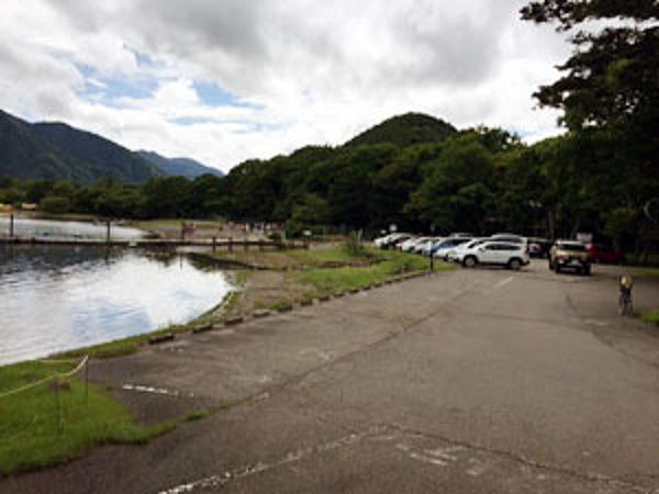 菖蒲ヶ浜キャンプ場 駐車場