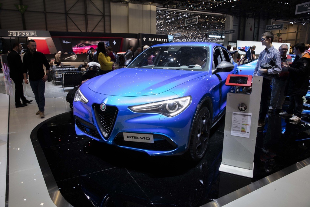 アルファロメオ ステルヴィオTi ジュネーブモーターショー2019