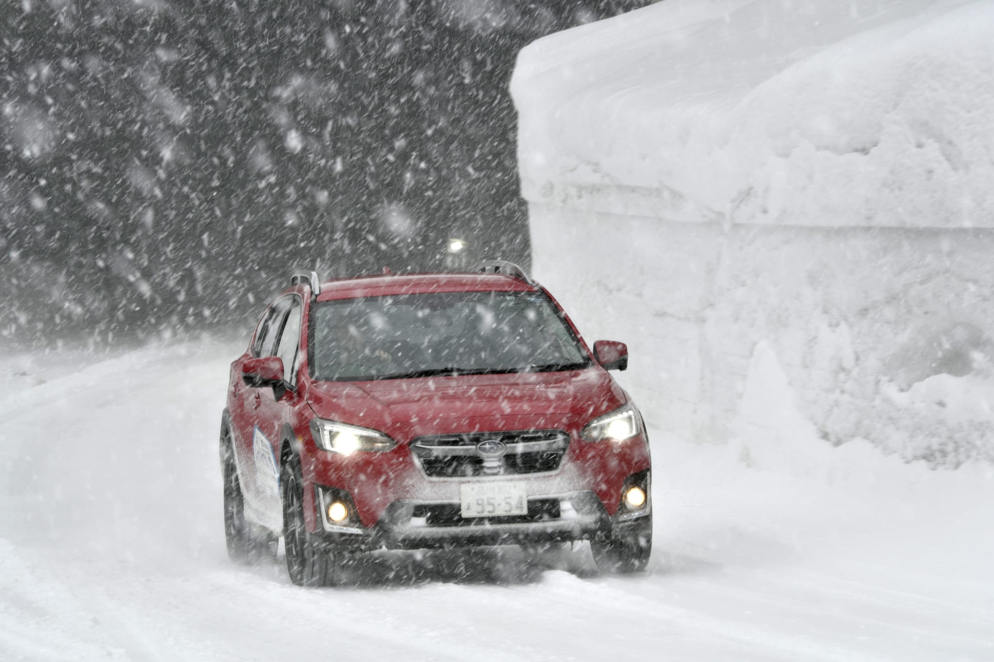 SUBARUテックツアー第10弾”雪上試乗会”in山形 肘折温泉郷を走るスバルXV
