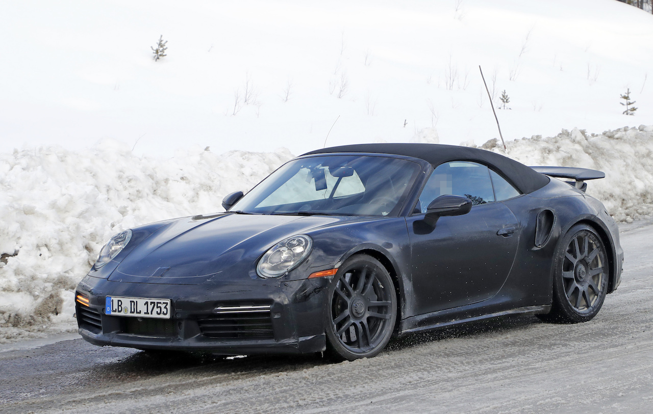 ポルシェ 新型911(992)ターボ カブリオレ_2019/04