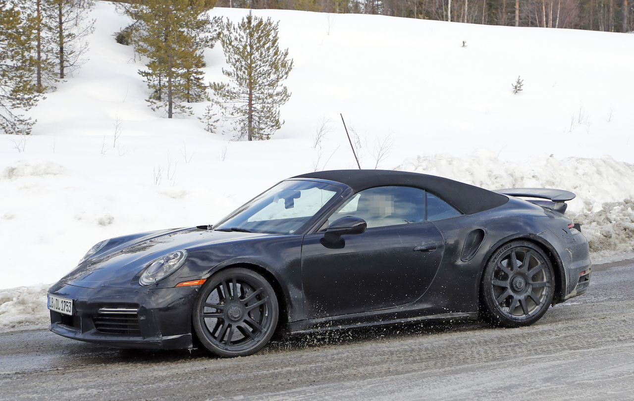 ポルシェ 新型911(992)ターボ カブリオレ_2019/04