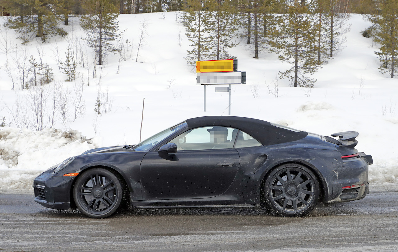 ポルシェ 新型911(992)ターボ カブリオレ_2019/04
