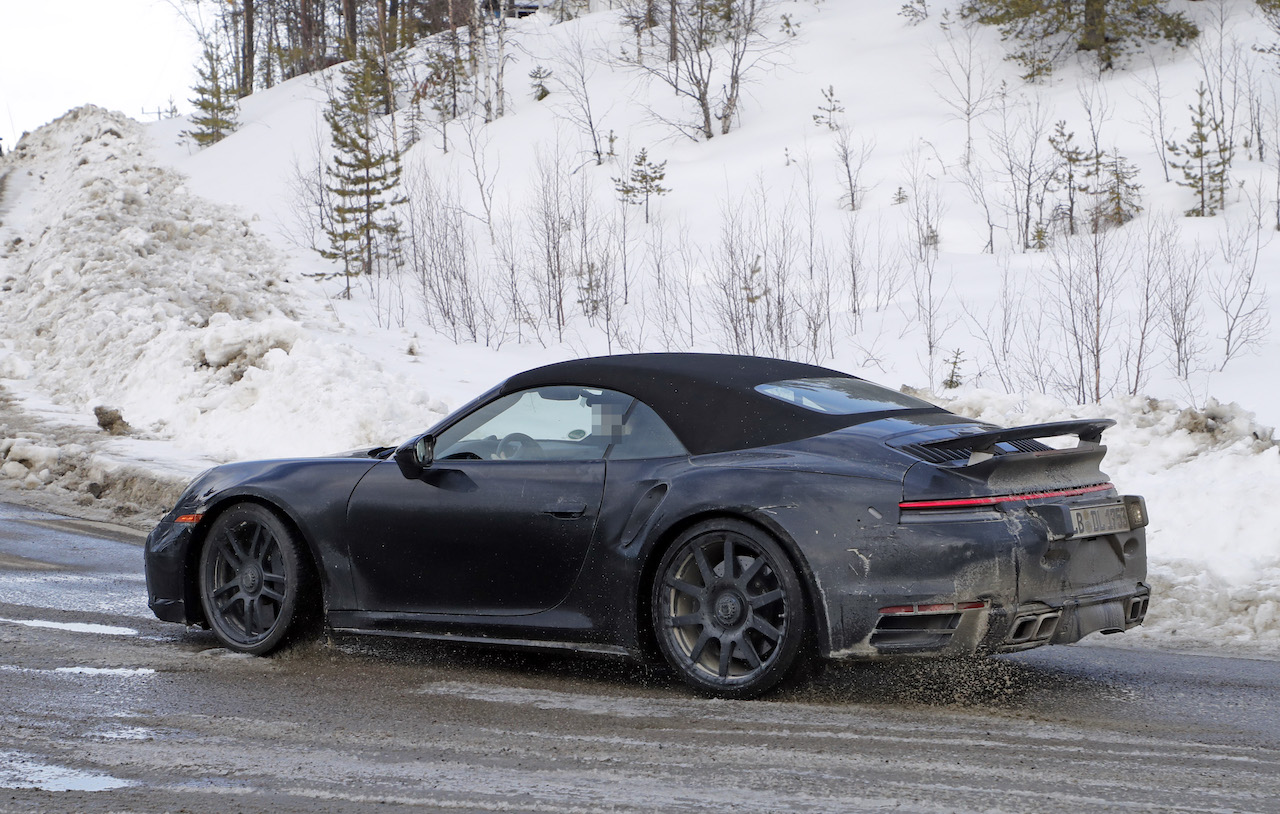 ポルシェ 新型911(992)ターボ カブリオレ_2019/04