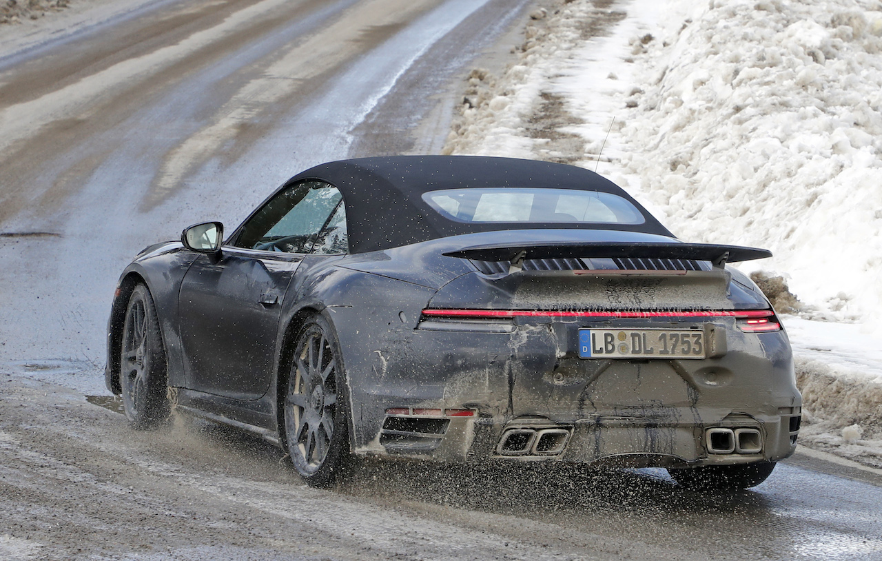 ポルシェ 新型911(992)ターボ カブリオレ_2019/04