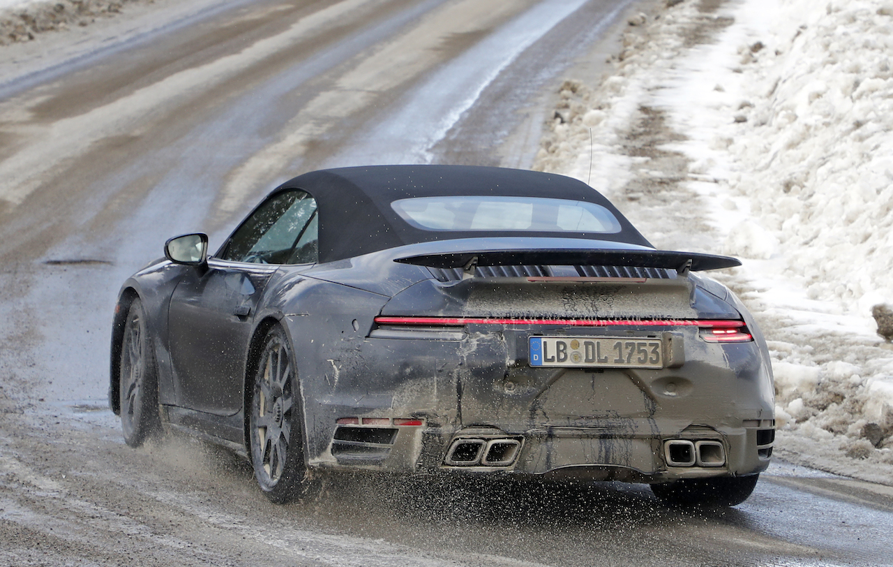 ポルシェ 新型911(992)ターボ カブリオレ_2019/04