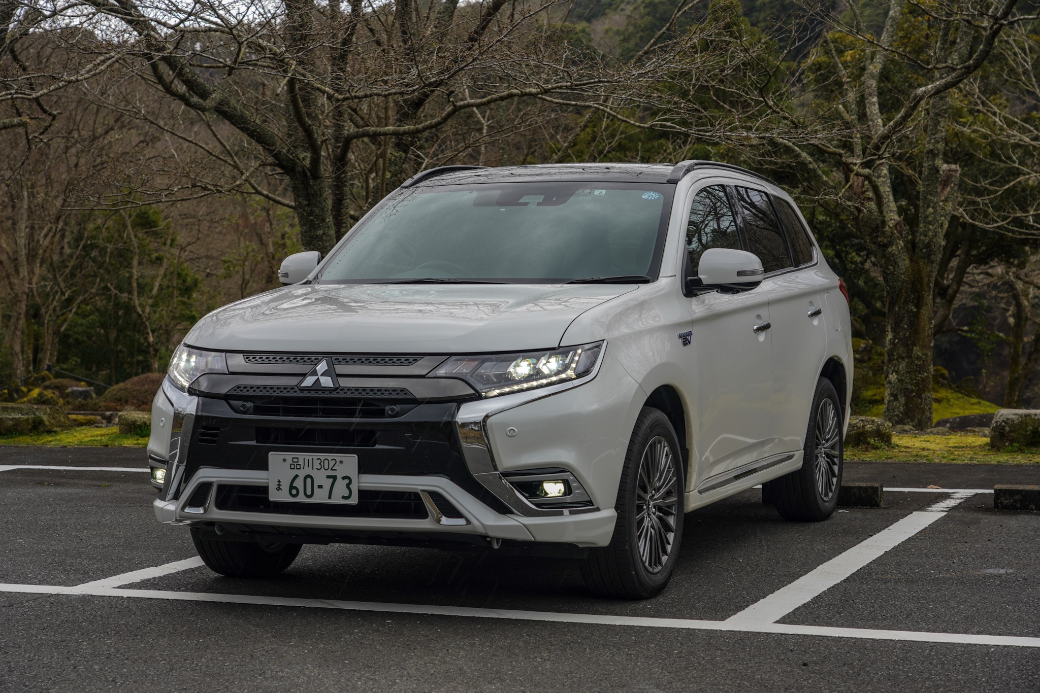 三菱 アウトランダーPHEV