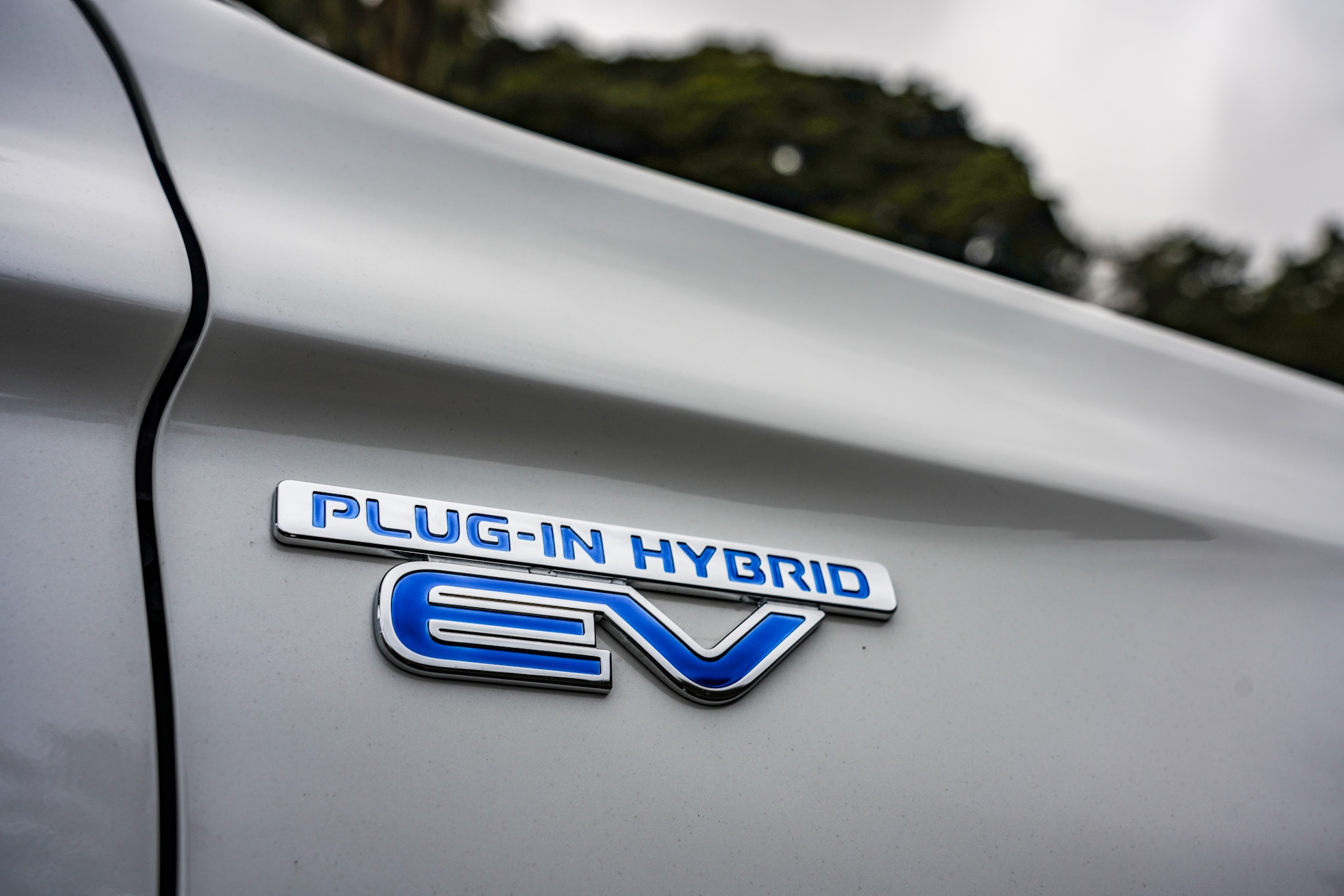 三菱 アウトランダーPHEV