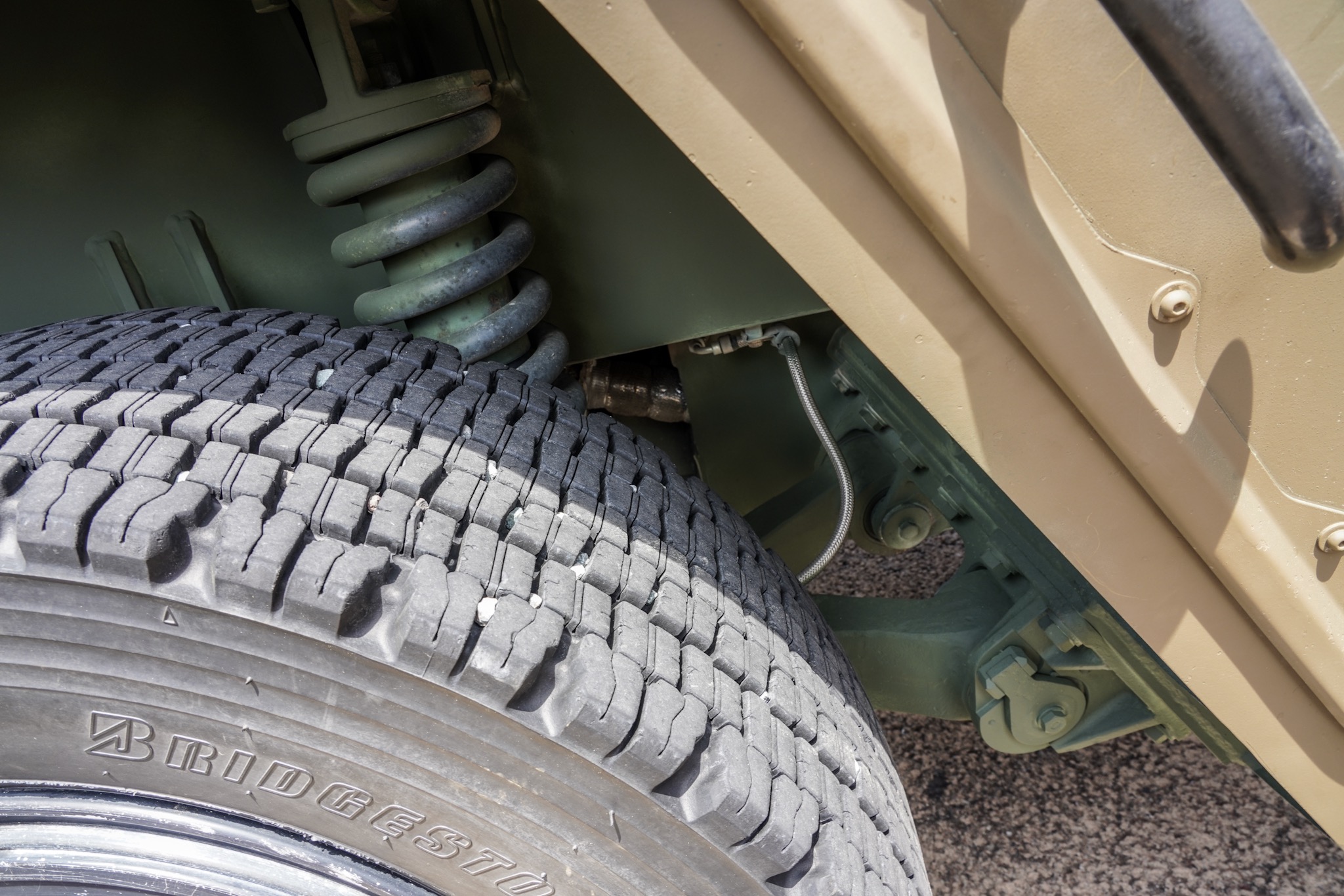 自衛隊の車 軽装甲機動車