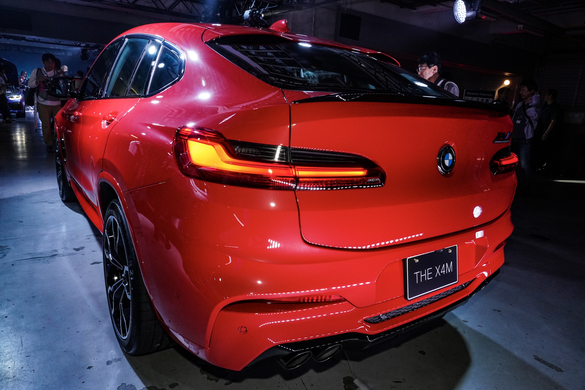 BMW X4 M リア