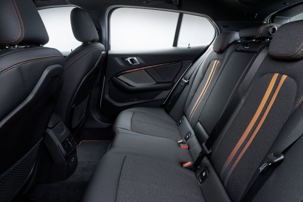 BMW 1シリーズ 2019