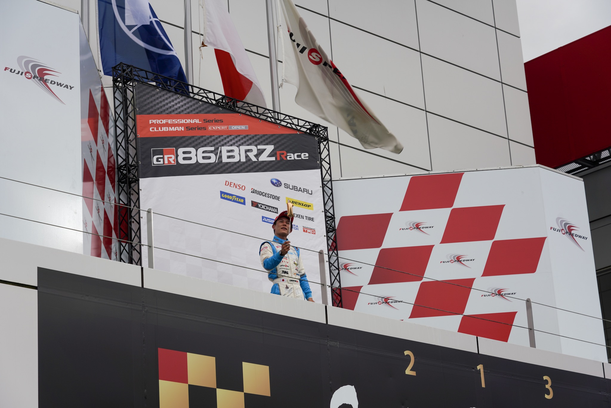 86/BRZレース・プロフェッショナルシリーズ第5戦 長山大介選手優勝