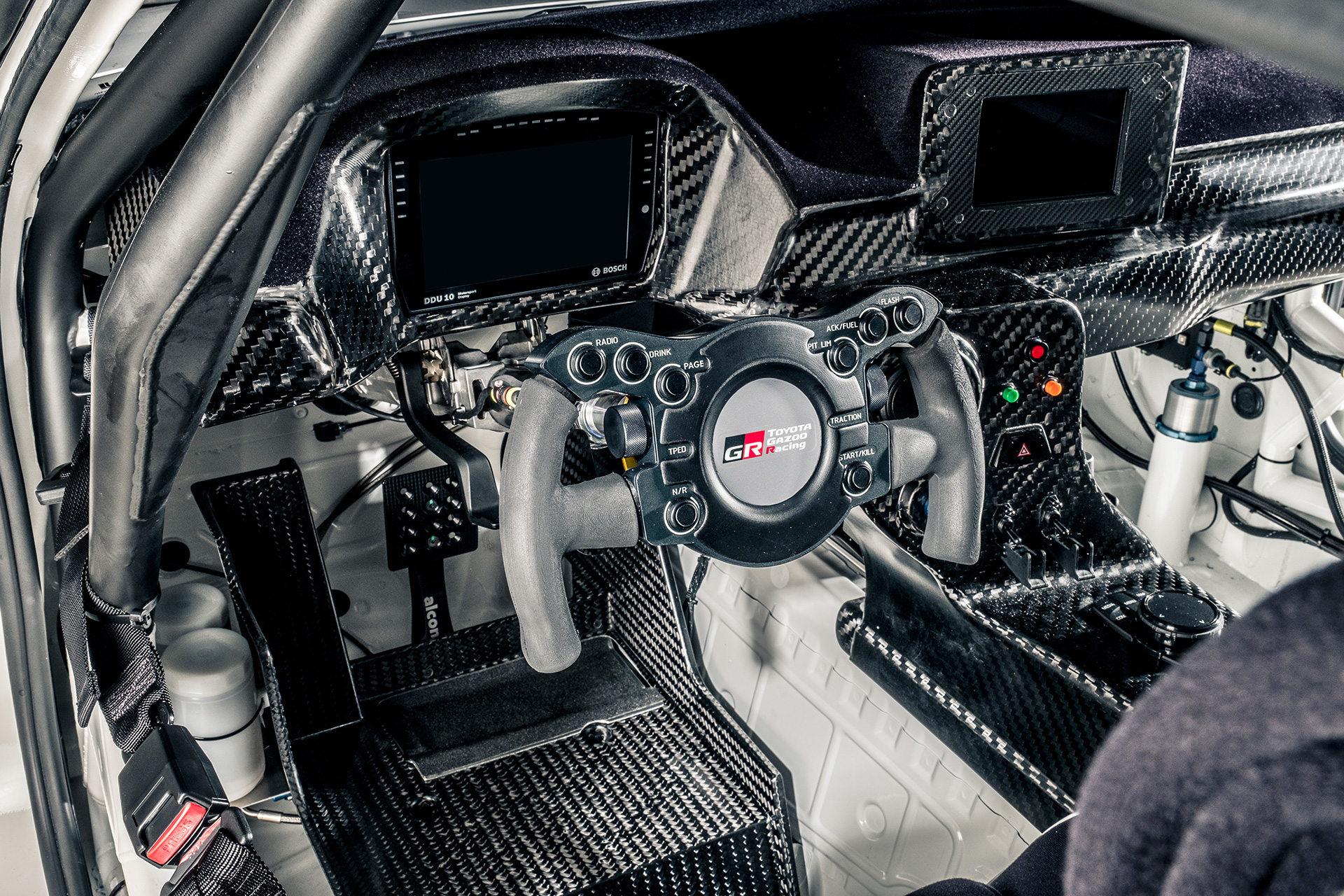 トヨタ GRスープラ GT4