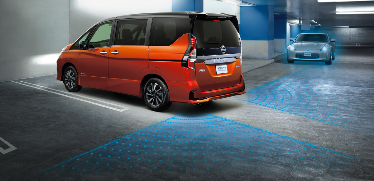 日産 セレナ 2019 全方位運転支援システム 後退時車両検知警報