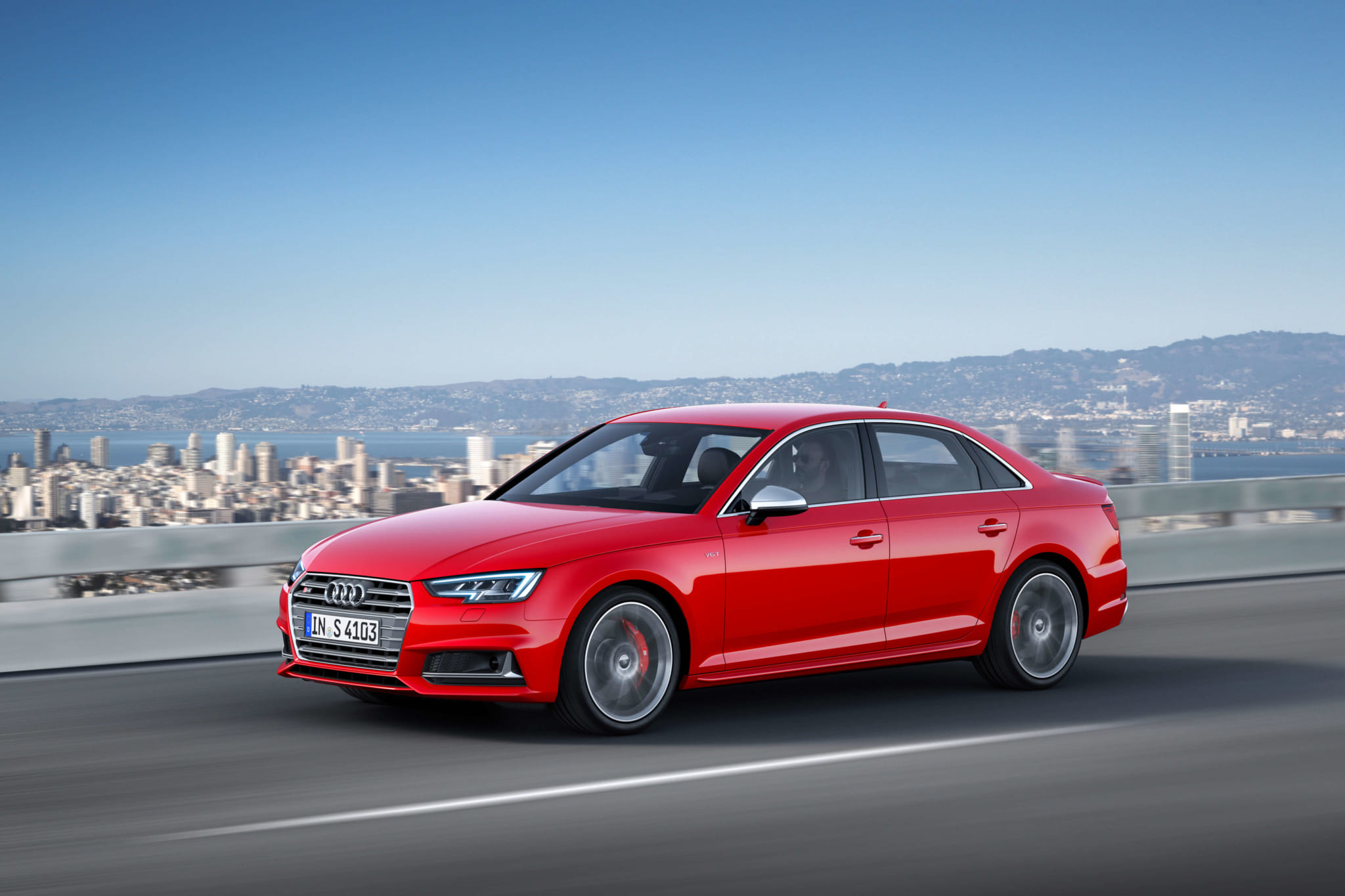 アウディ S4 2019年