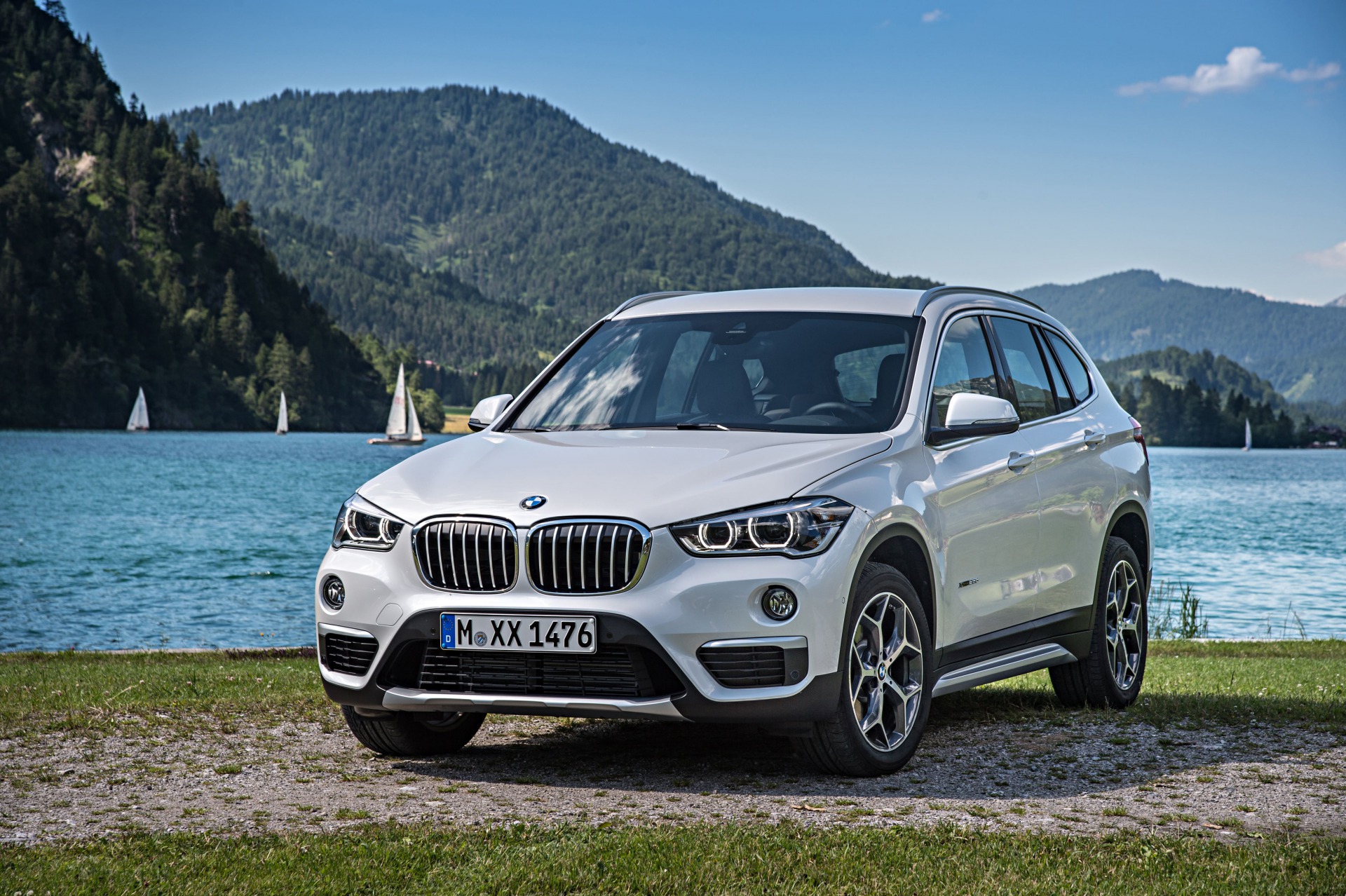 Bmw X1が新型に デザイン変更でキドニーグリル大型化 Moby モビー