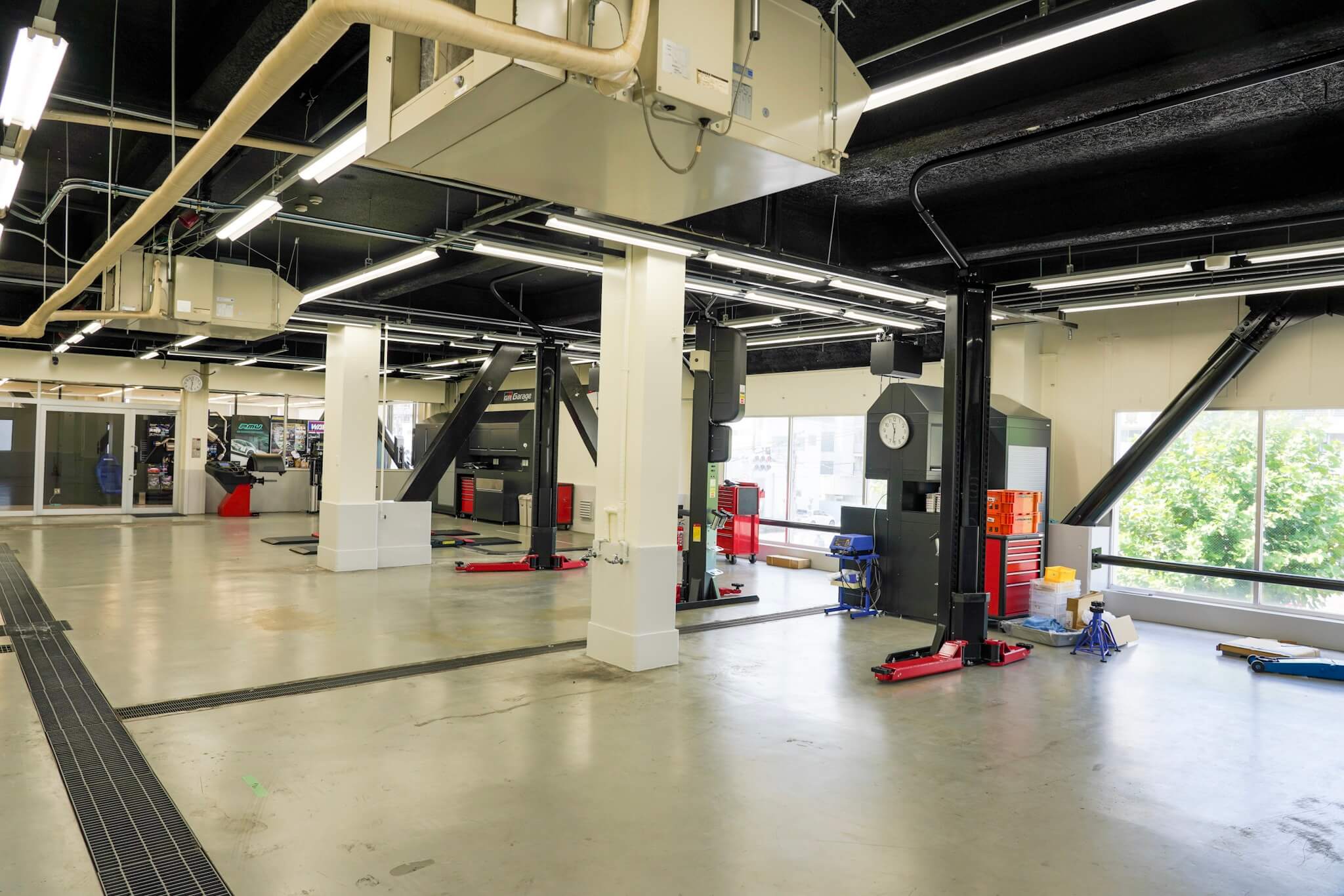 GR Garage東京蒲田 整備工場