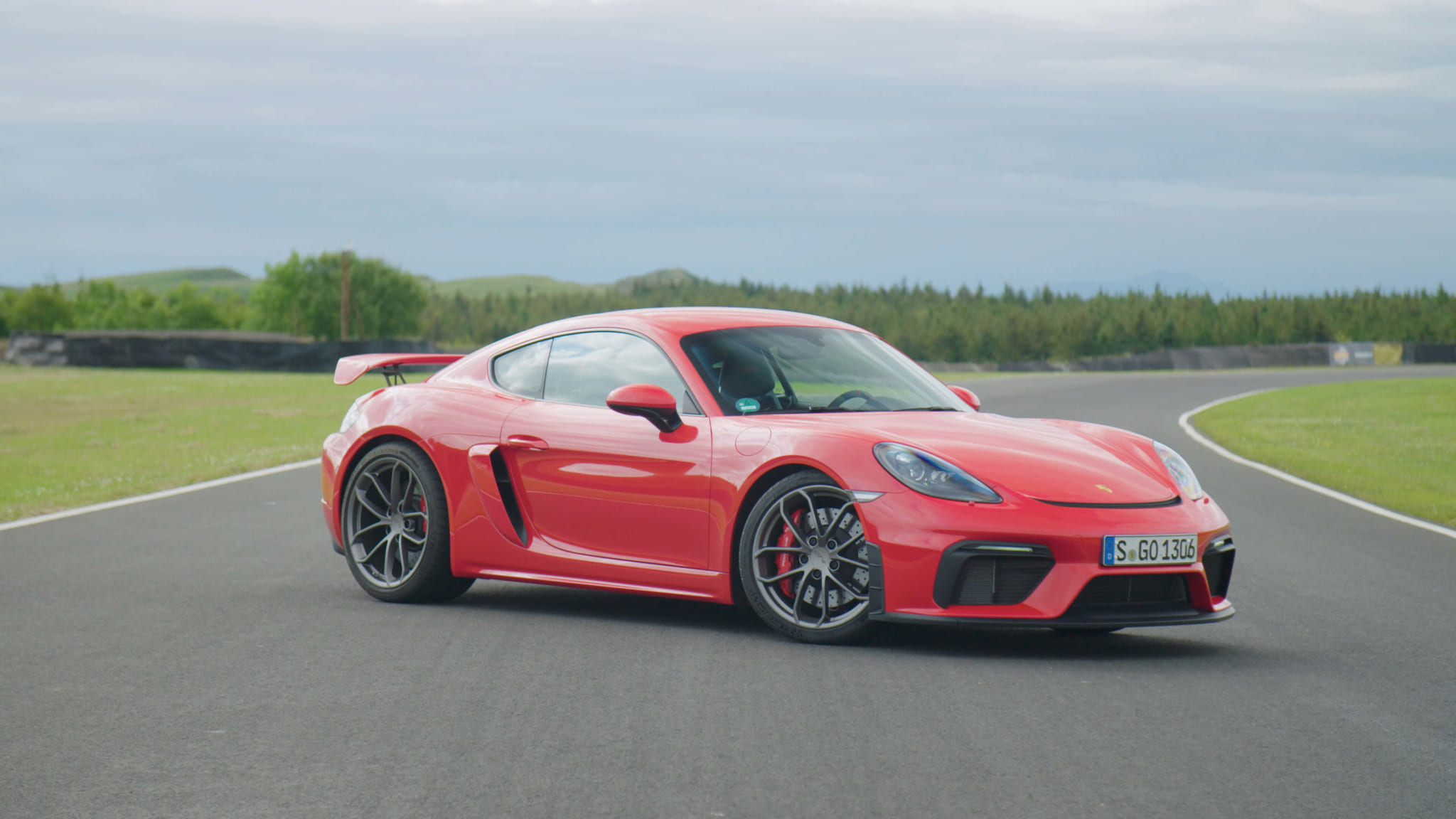ポルシェ 718ケイマンGT4 2019年