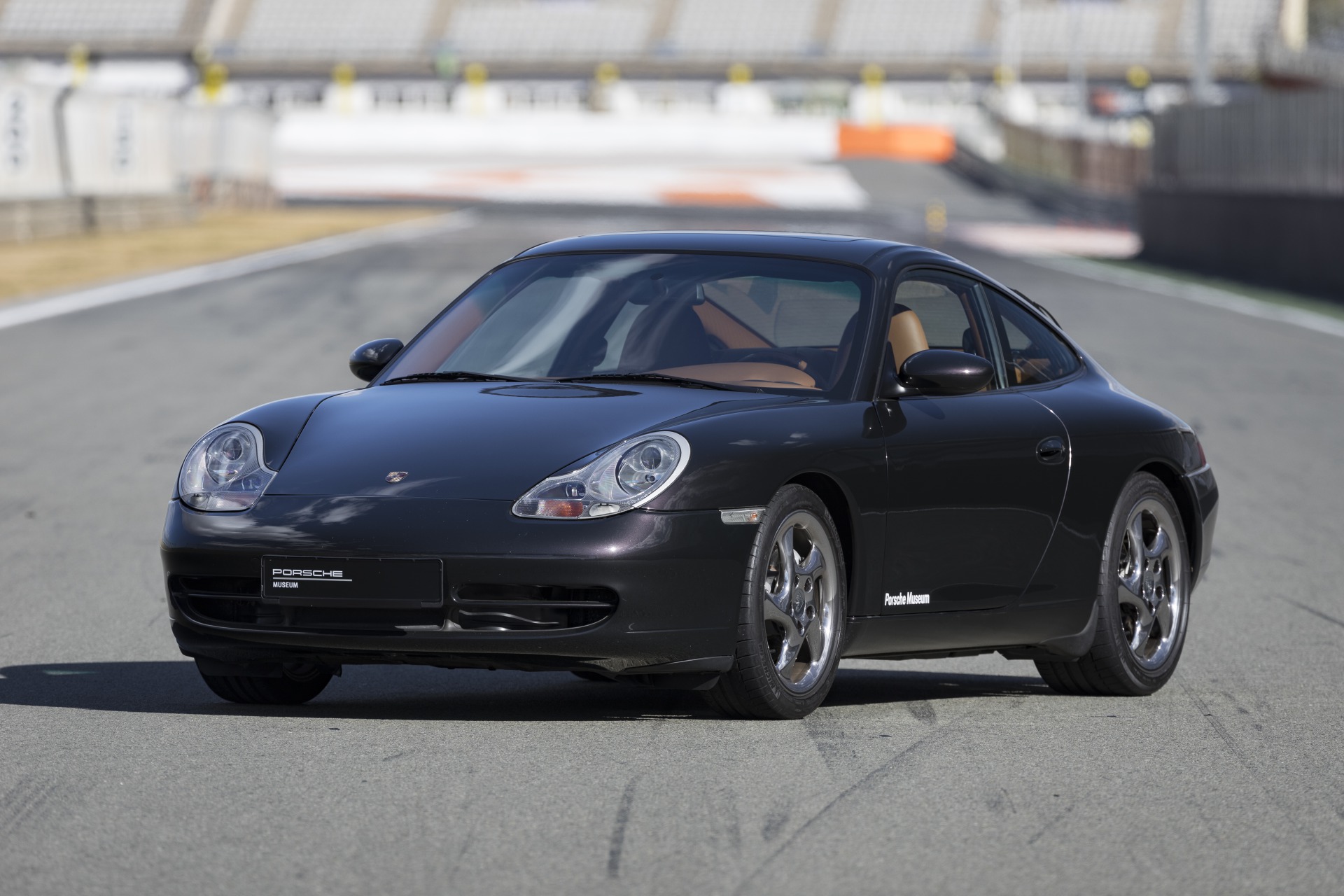 ポルシェ 911カレラ4 2019年