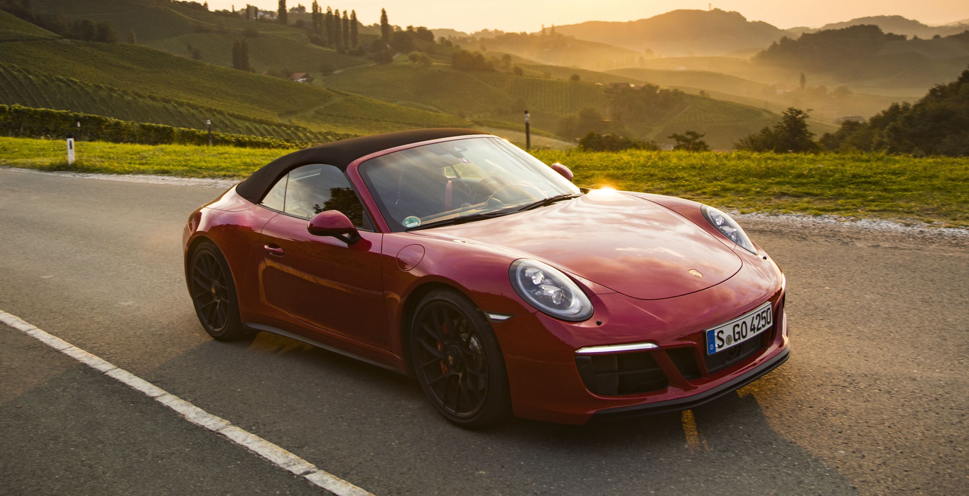 ポルシェ 911カレラGTS カブリオレ 2019年
