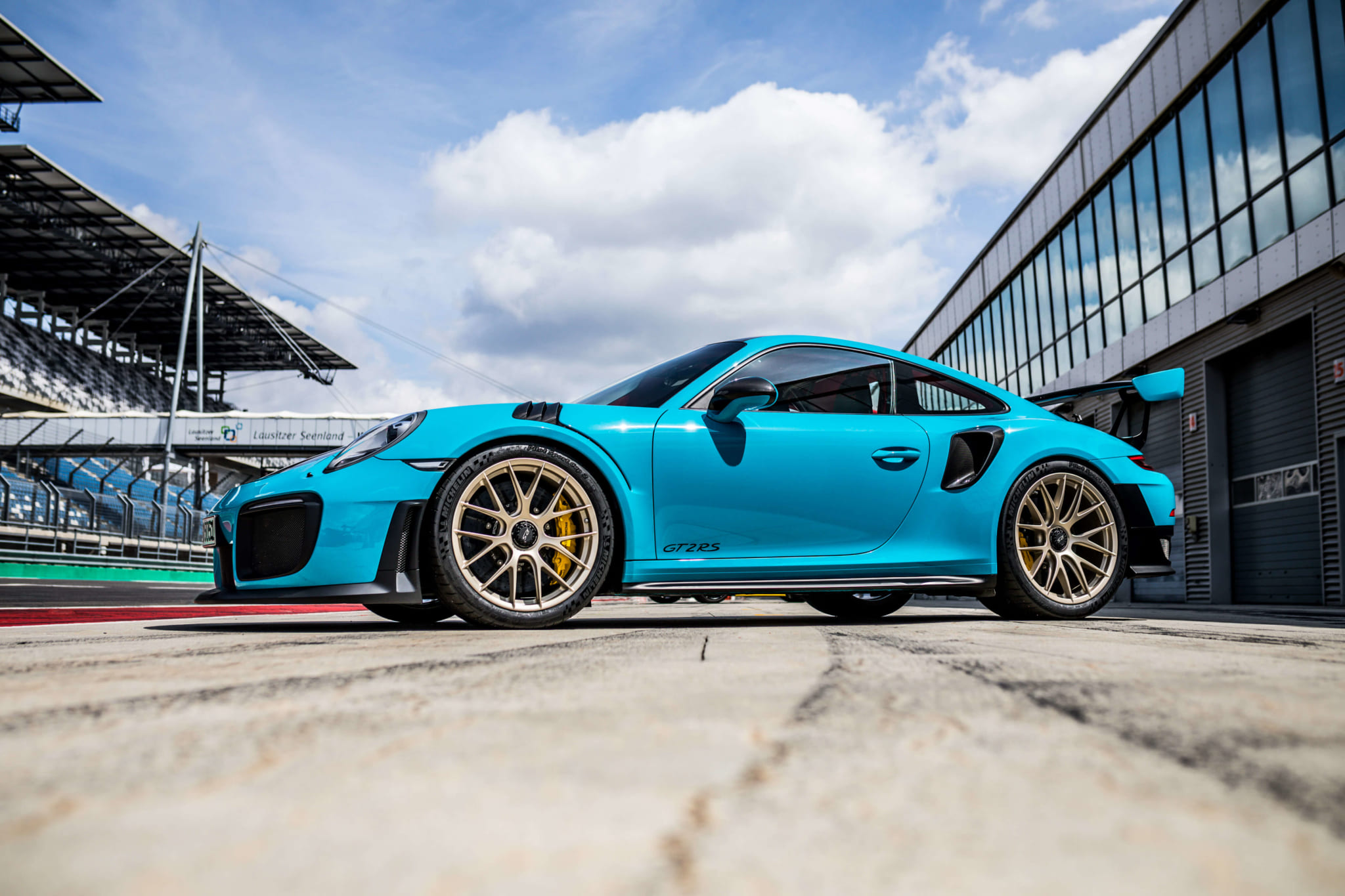 ポルシェ 911GT2 RS 2019年
